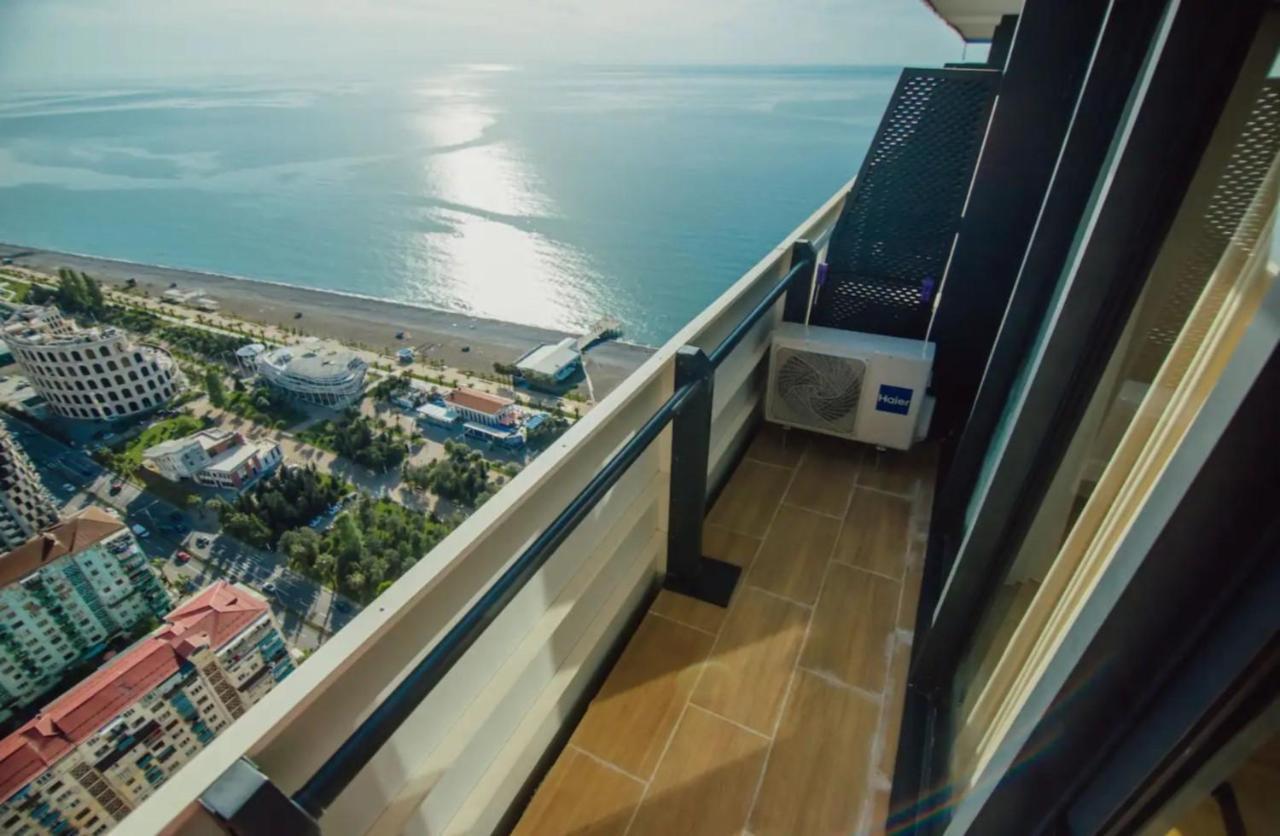 Batumi Inn Aparthotel With Sea View Exterior photo